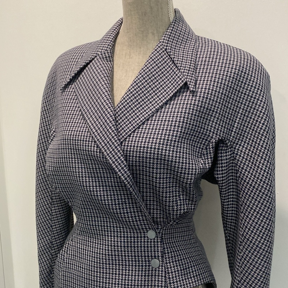 Thierry Mugler Asymmetrical Blazer Vintage Size 40  Sculptural Wool Houndstooth - Picture 3 of 16